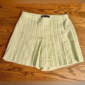 Zara Women’s Skort - Green/White Gingham Pattern - Medium